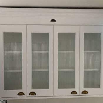 Wall Unit with 4 reeded glass doors
